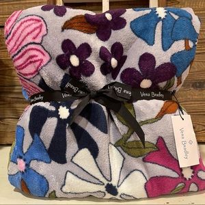Vera Bradley Bengal Lily Fleece Throw Blanket NWT New